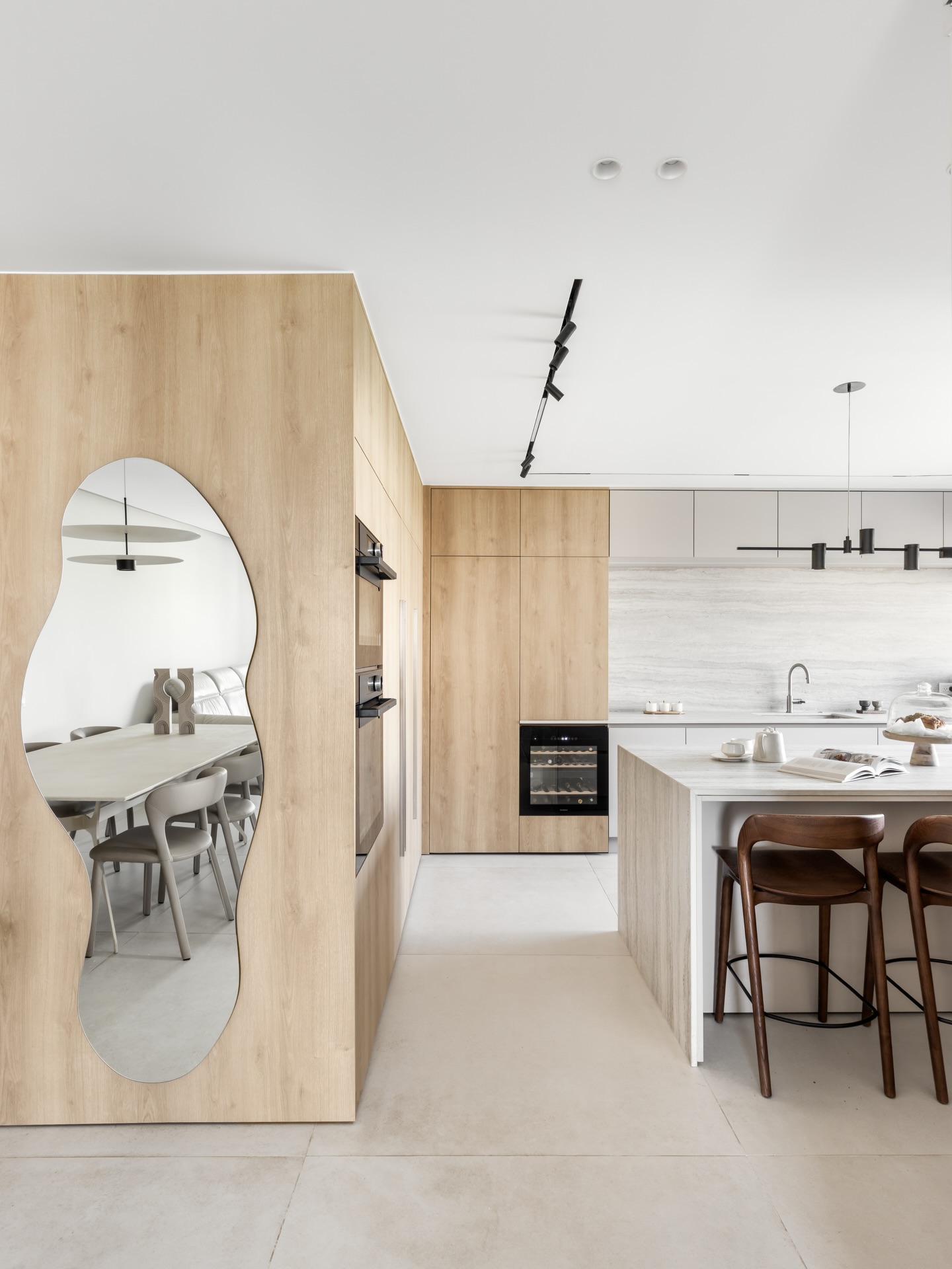 RAANANA HOUSE